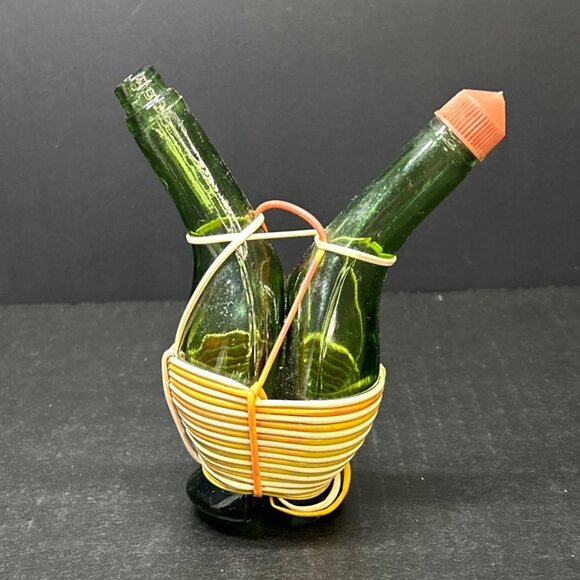 Vintage Conjoined Glass Oil and Vinegar Cruet Bottle Decanter Green 5.5'' Tall - Picture 1 of 8